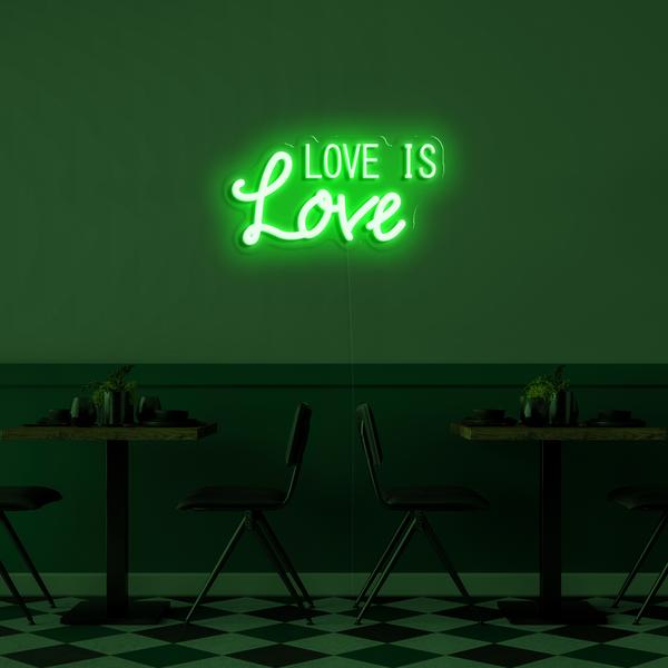 Logo LED néon 3D sur le mur - Love is Love avec des dimensions de 50 cm