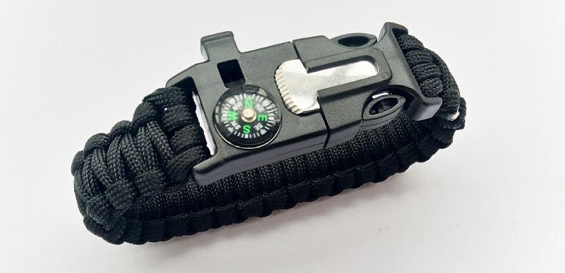 bracelet paracord avec corde et boussole