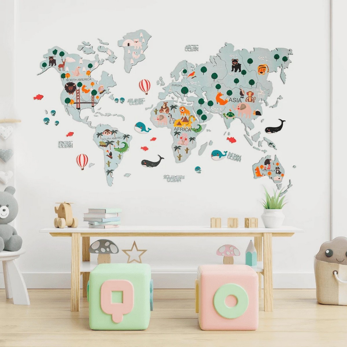 Carte du monde 2d en bois pour enfants sur le mur